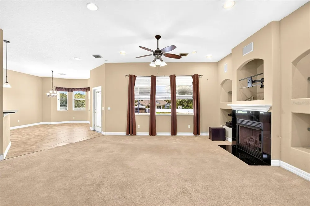 13975 MCINTOSH ROAD Thonotosassa, FL 33592