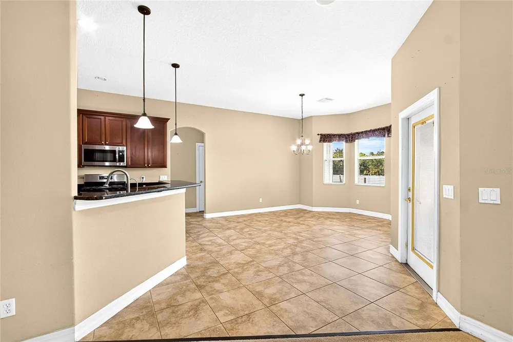 13975 MCINTOSH ROAD Thonotosassa, FL 33592