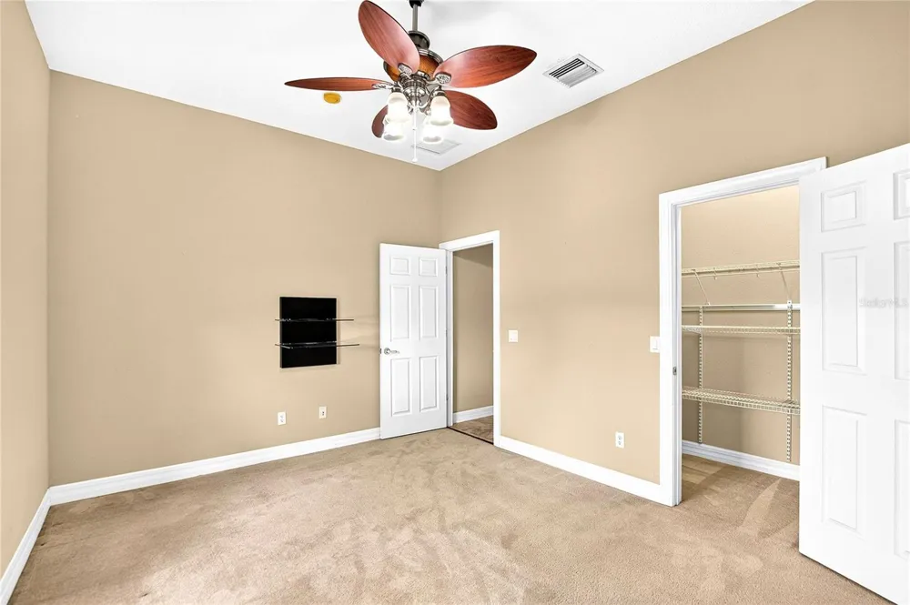 13975 MCINTOSH ROAD Thonotosassa, FL 33592