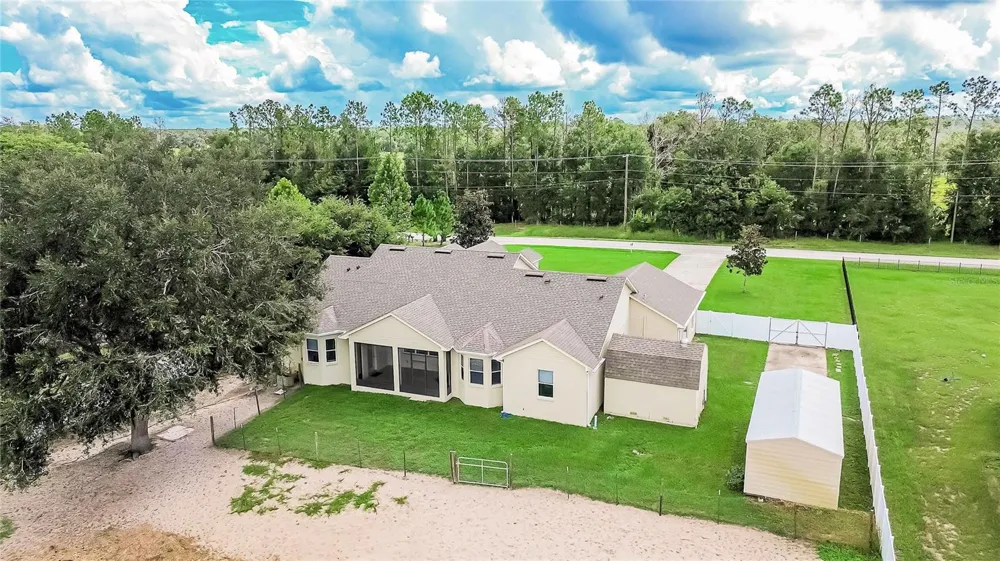 13975 MCINTOSH ROAD Thonotosassa, FL 33592