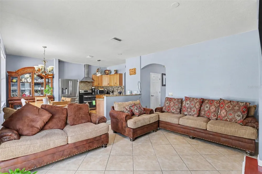 8910 BRIDGEFORD OAKS DRIVE Temple Terrace, FL 33637