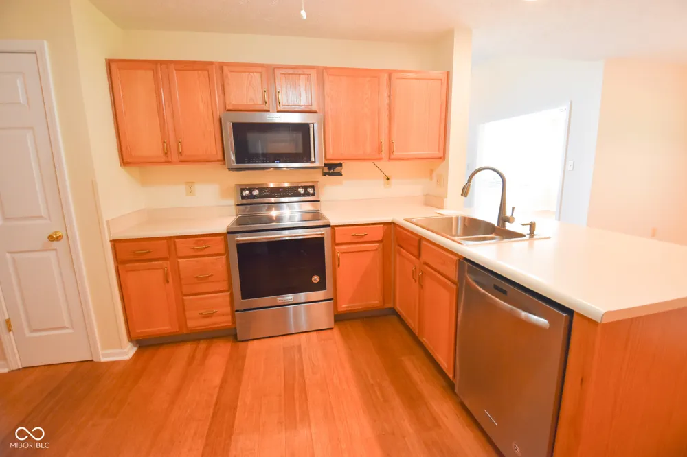 1295 Worcester Way Greenfield, IN 46140
