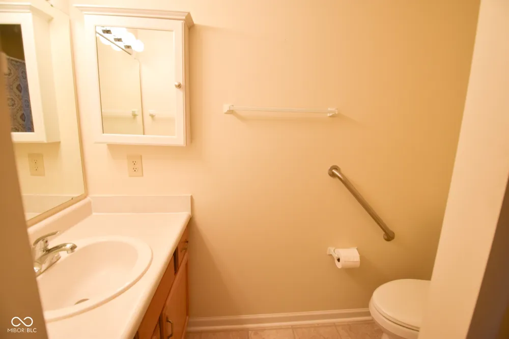 1295 Worcester Way Greenfield, IN 46140