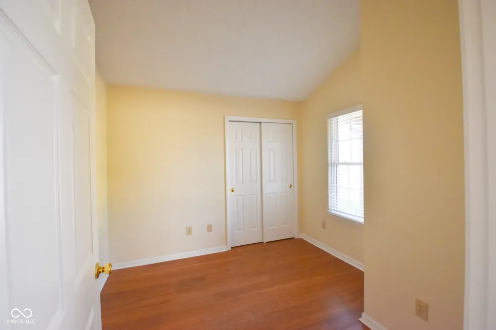 1295 Worcester Way Greenfield, IN 46140