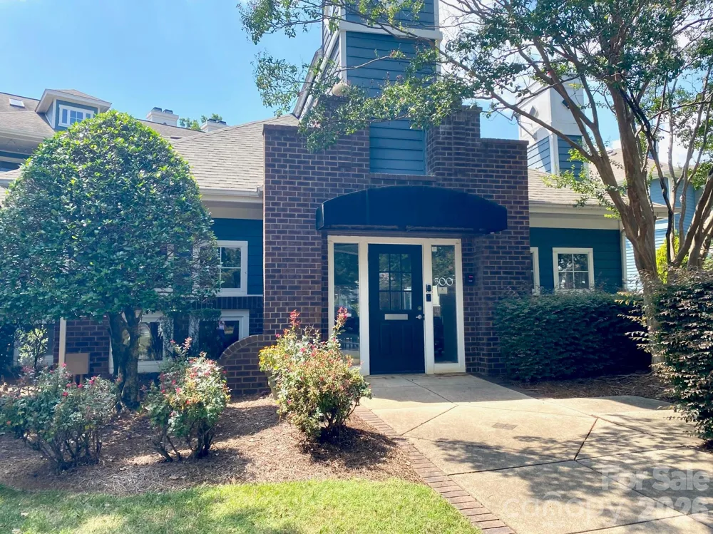 417 Olmsted Park Place #B Charlotte, NC 28203