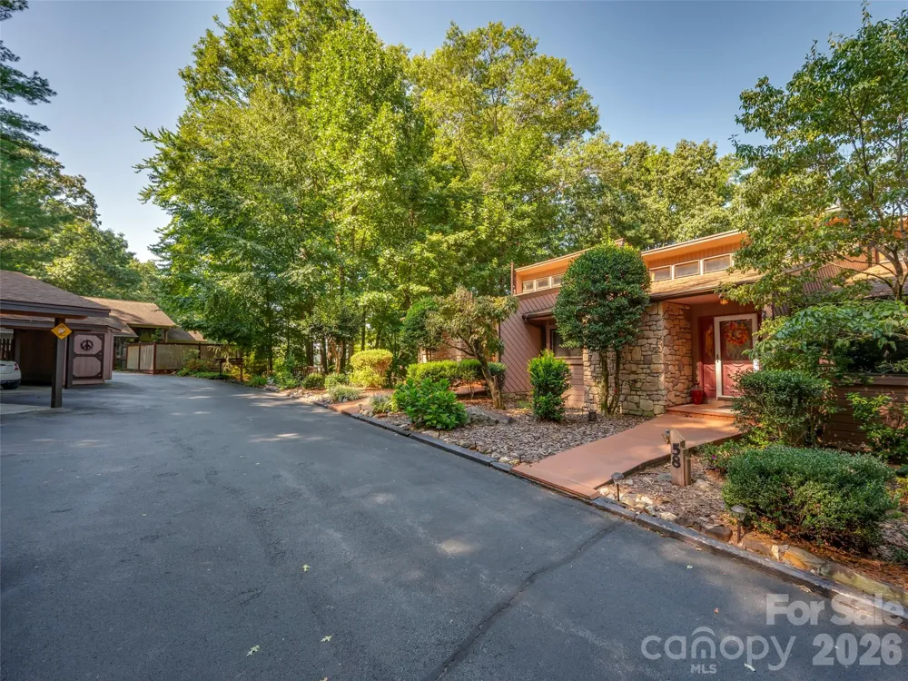 58 Timbertop Lane Etowah, NC 28729