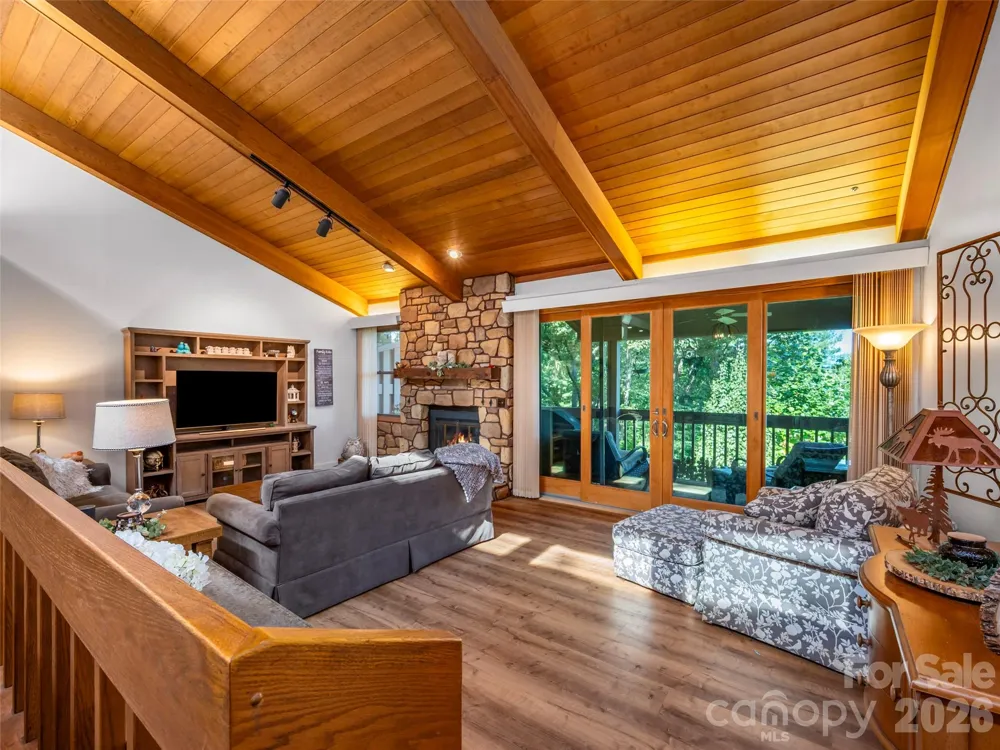 58 Timbertop Lane Etowah, NC 28729