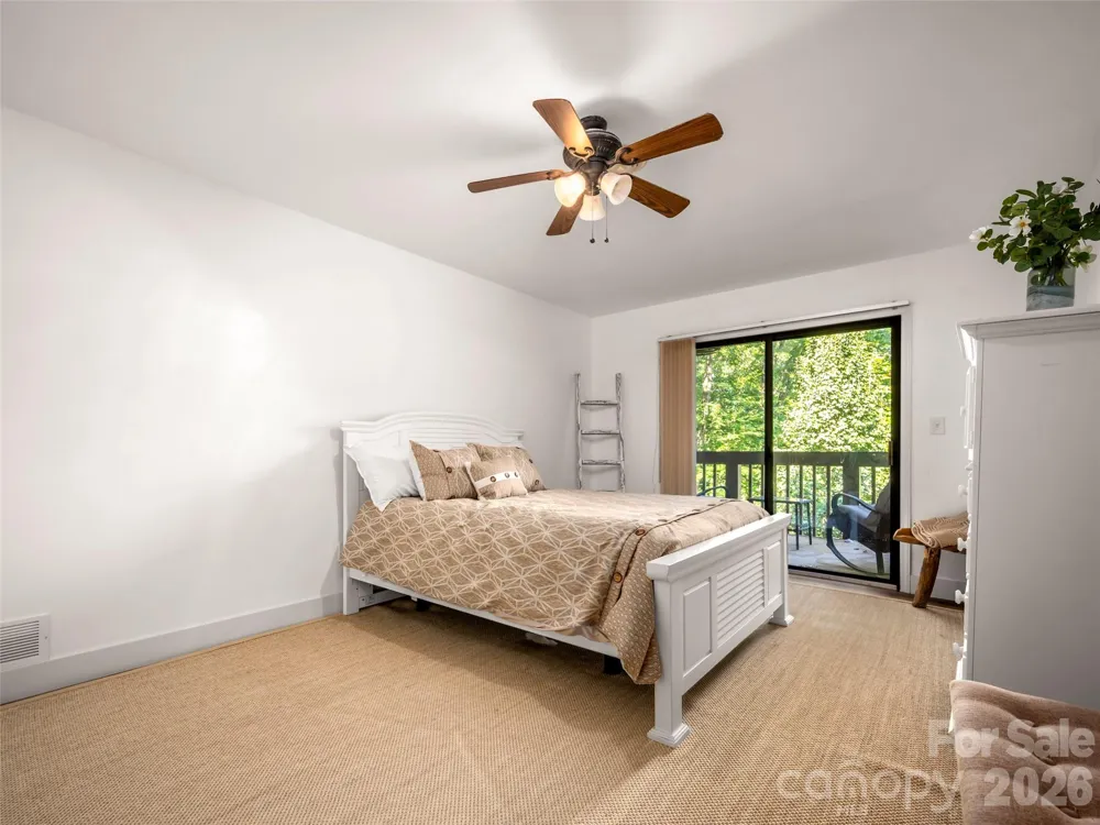 58 Timbertop Lane Etowah, NC 28729