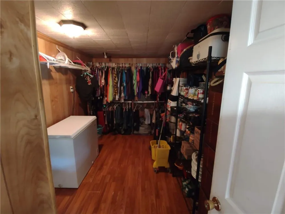 940 County Road 387 Cedar Bluff, AL 35959