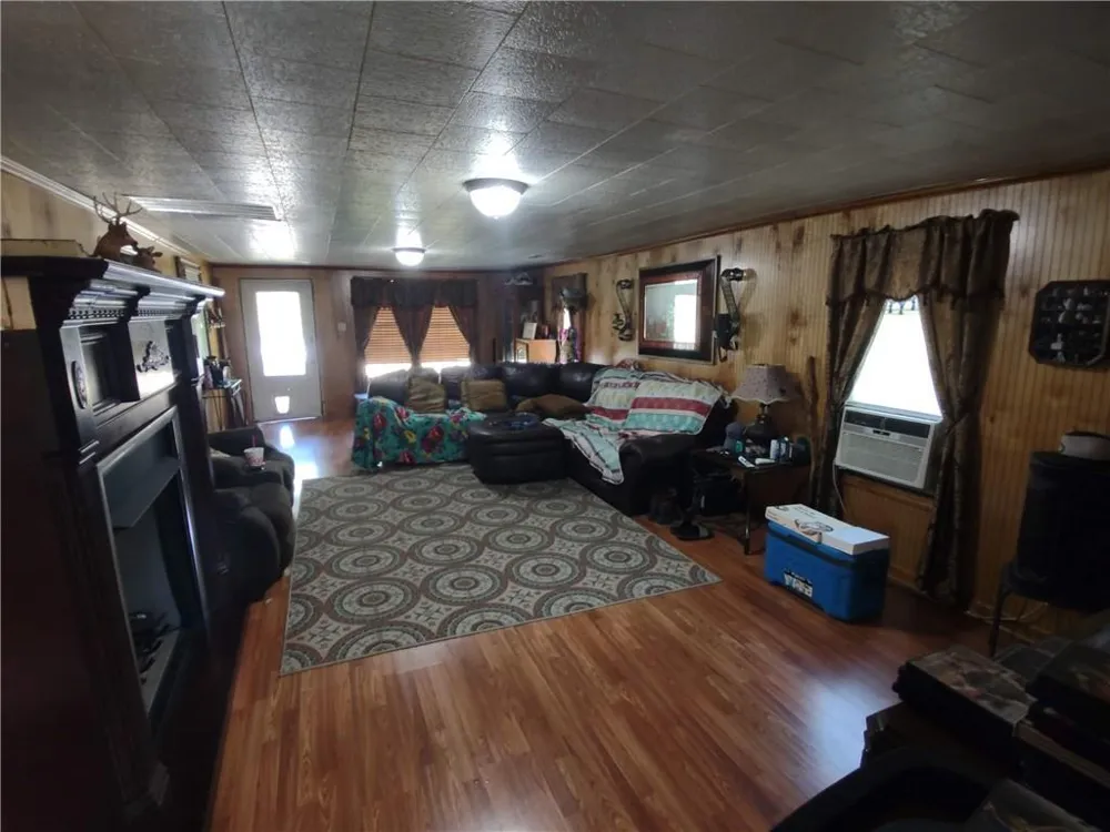 940 County Road 387 Cedar Bluff, AL 35959