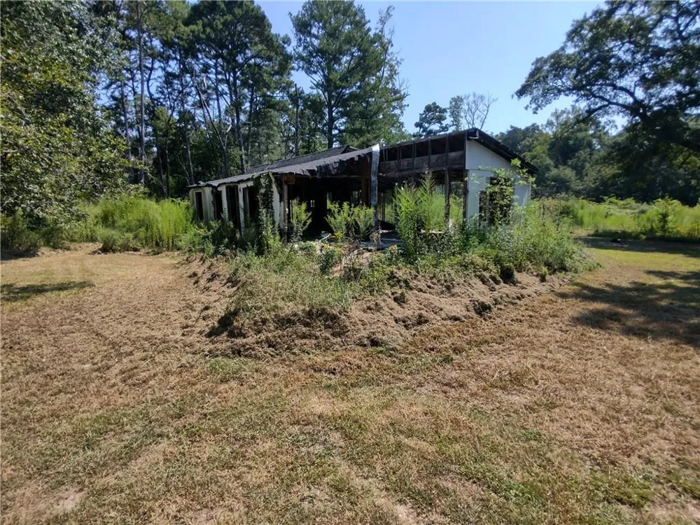 940 County Road 387 Cedar Bluff, AL 35959