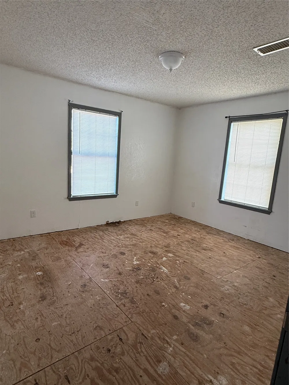 1115 S Concho Street Coleman, TX 76834