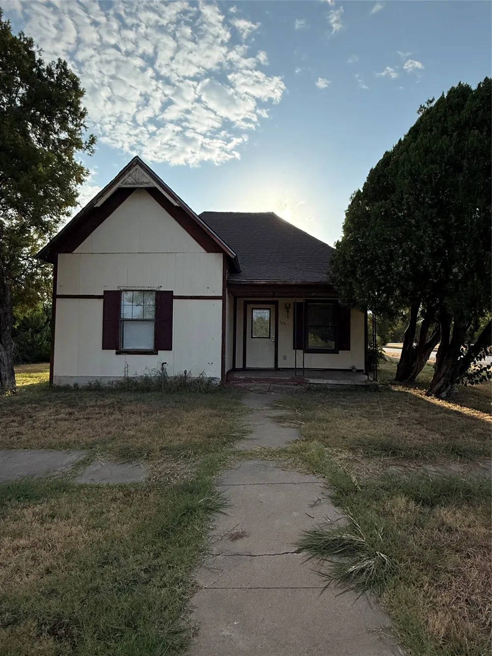 1115 S Concho Street Coleman, TX 76834