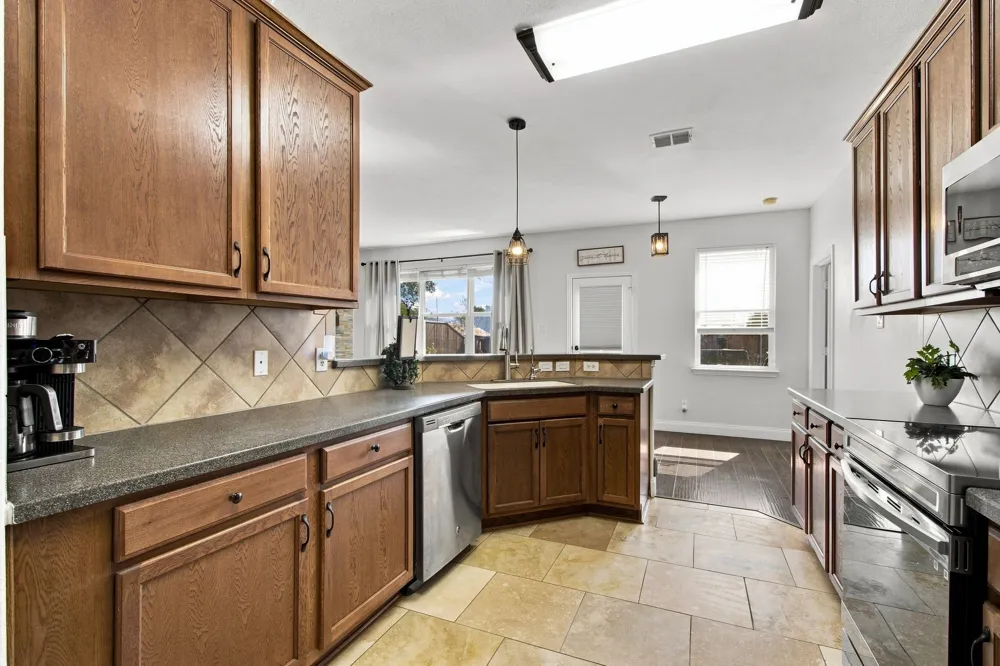 632 Montgomery Drive Lake Dallas, TX 75065