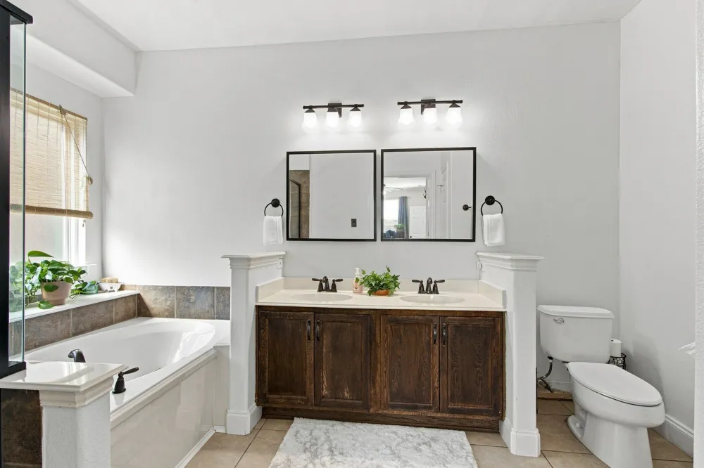 632 Montgomery Drive Lake Dallas, TX 75065