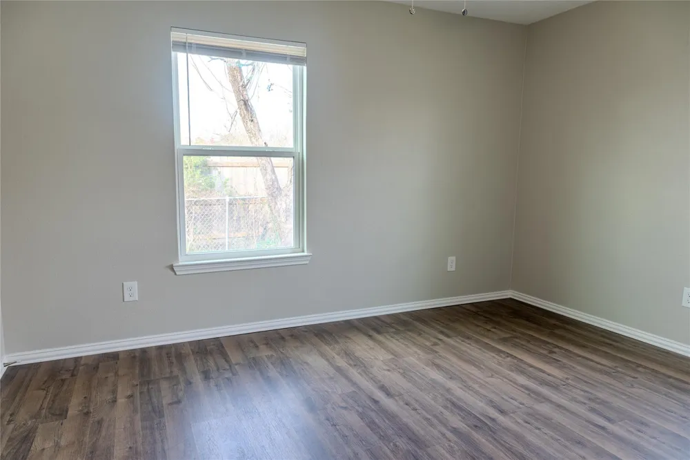 729 Planters Street Emory, TX 75440