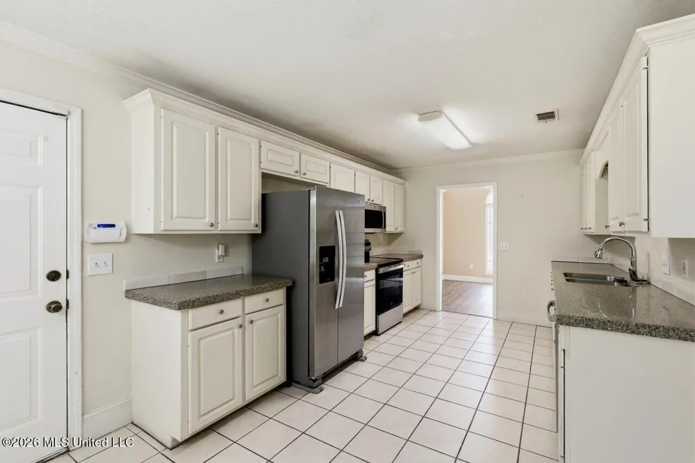 3110 Tynes Drive Jackson, MS 39272
