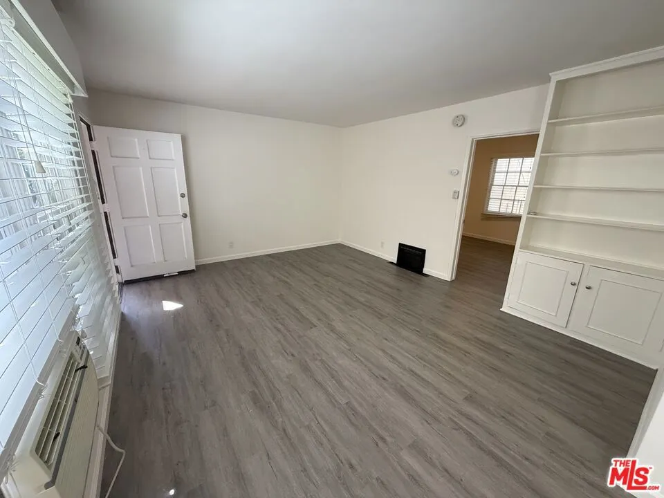 1846 Pandora Avenue Los Angeles, CA 90025