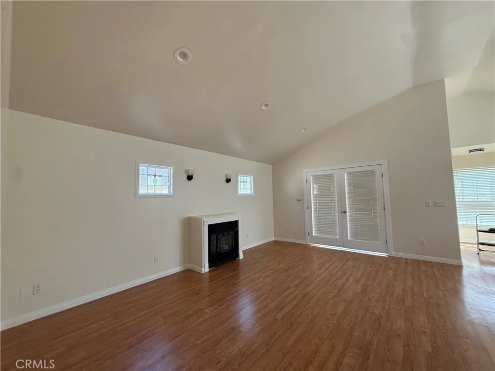 351 S 2nd Upland, CA 91786