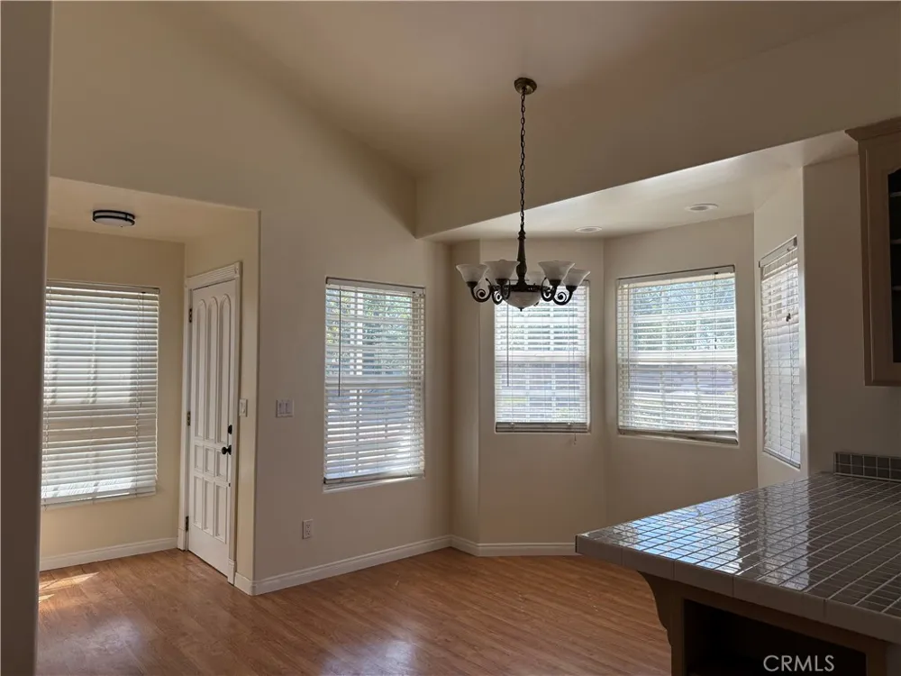 351 S 2nd Upland, CA 91786