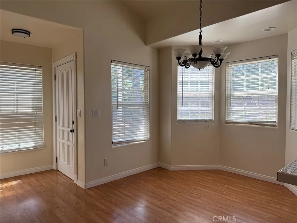 351 S 2nd Upland, CA 91786