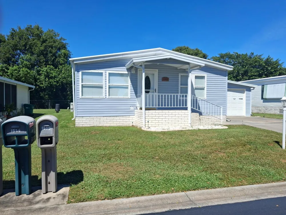 1555 SW 35 CIRCLE Okeechobee, FL 34974