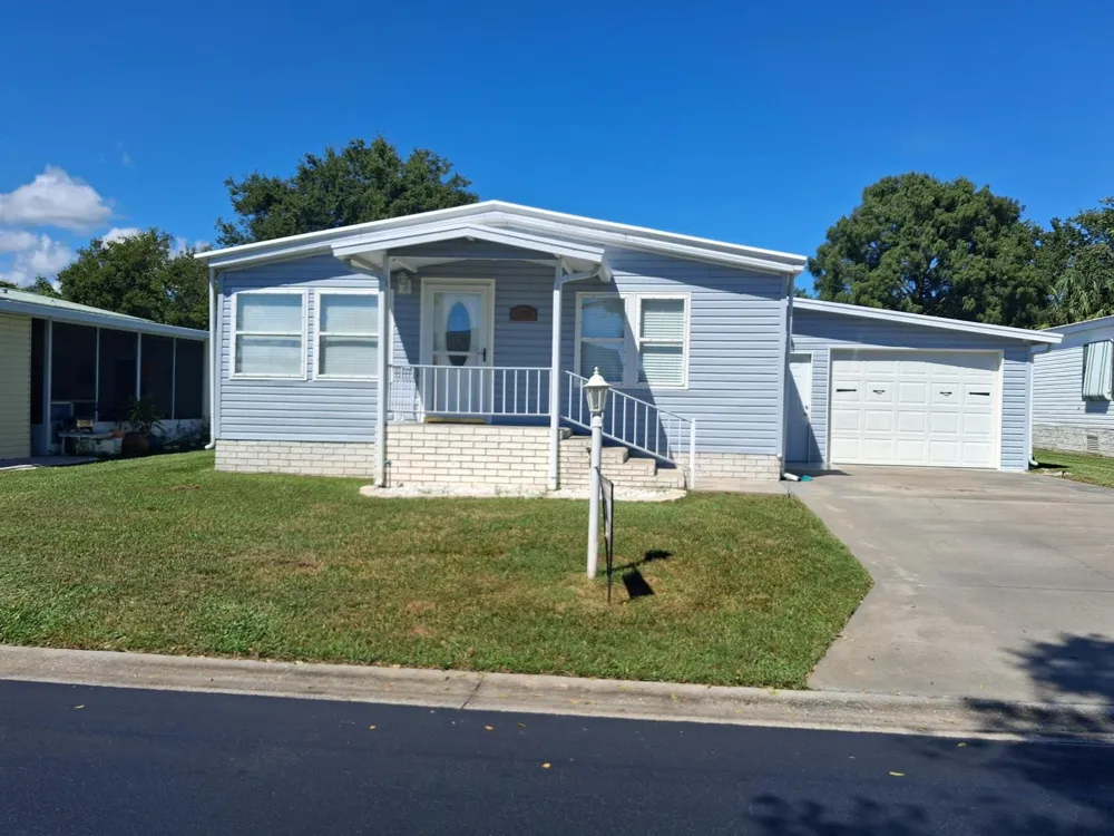 1555 SW 35 CIRCLE Okeechobee, FL 34974