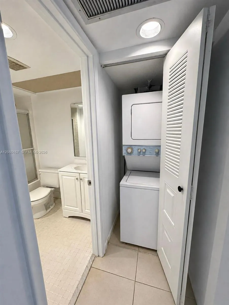 12850 SW 4th Ct #307 Pembroke Pines, FL 33027