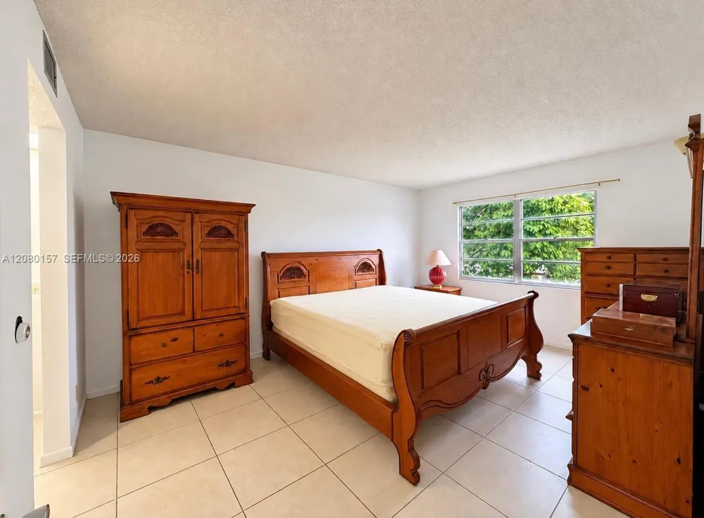 12850 SW 4th Ct #307 Pembroke Pines, FL 33027