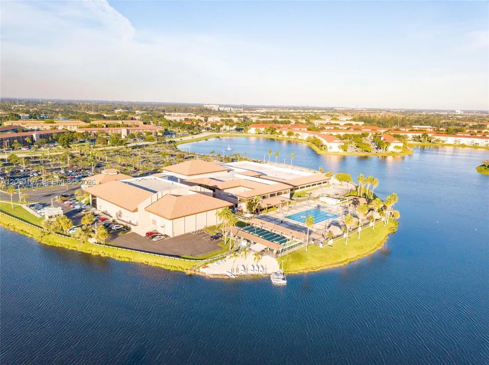 12850 SW 4th Ct #307 Pembroke Pines, FL 33027