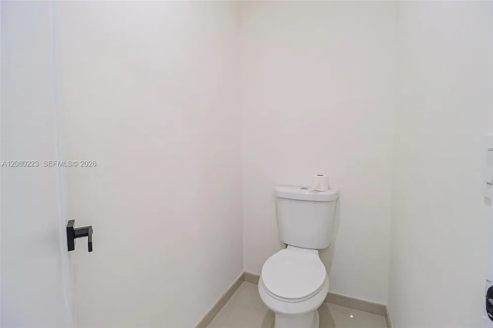 10262 SW 9th Ln Pembroke Pines, FL 33025