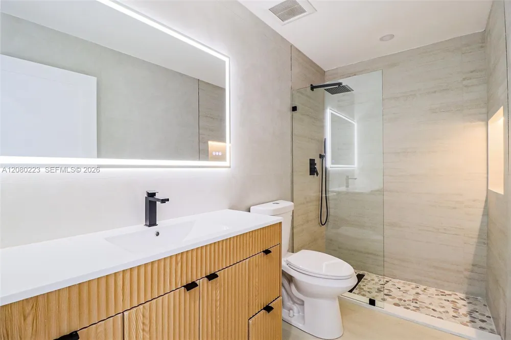 10262 SW 9th Ln Pembroke Pines, FL 33025