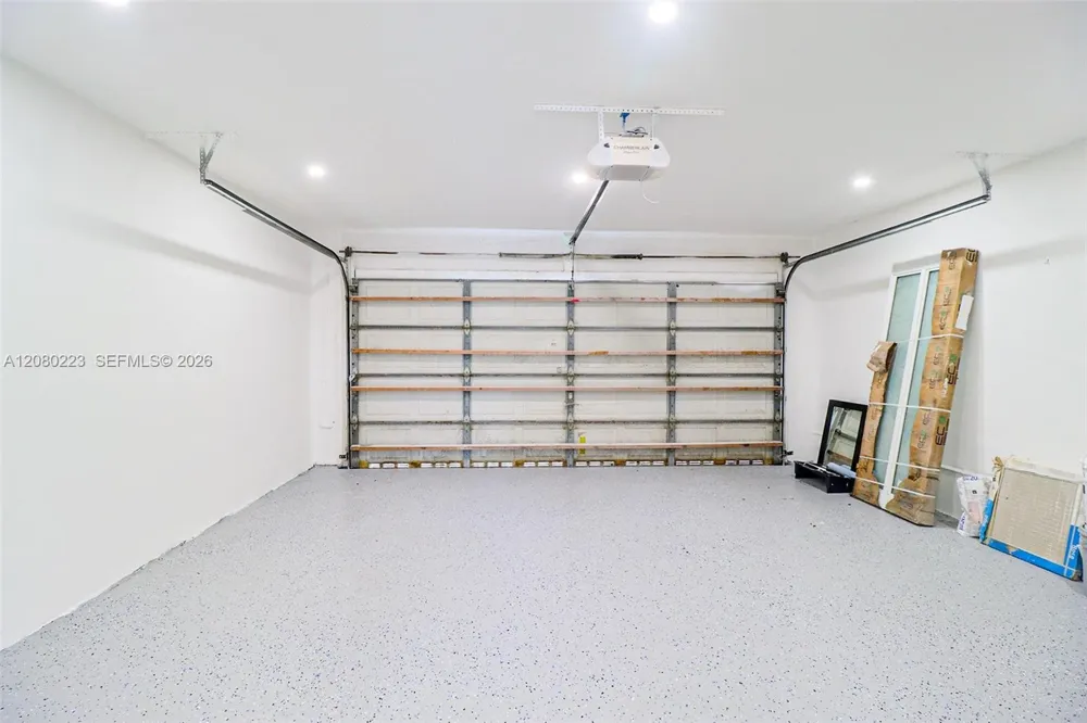 10262 SW 9th Ln Pembroke Pines, FL 33025