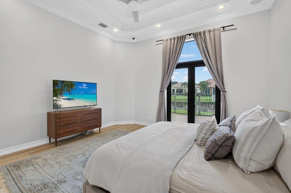 17944 Villa Club Way Boca Raton, FL 33496