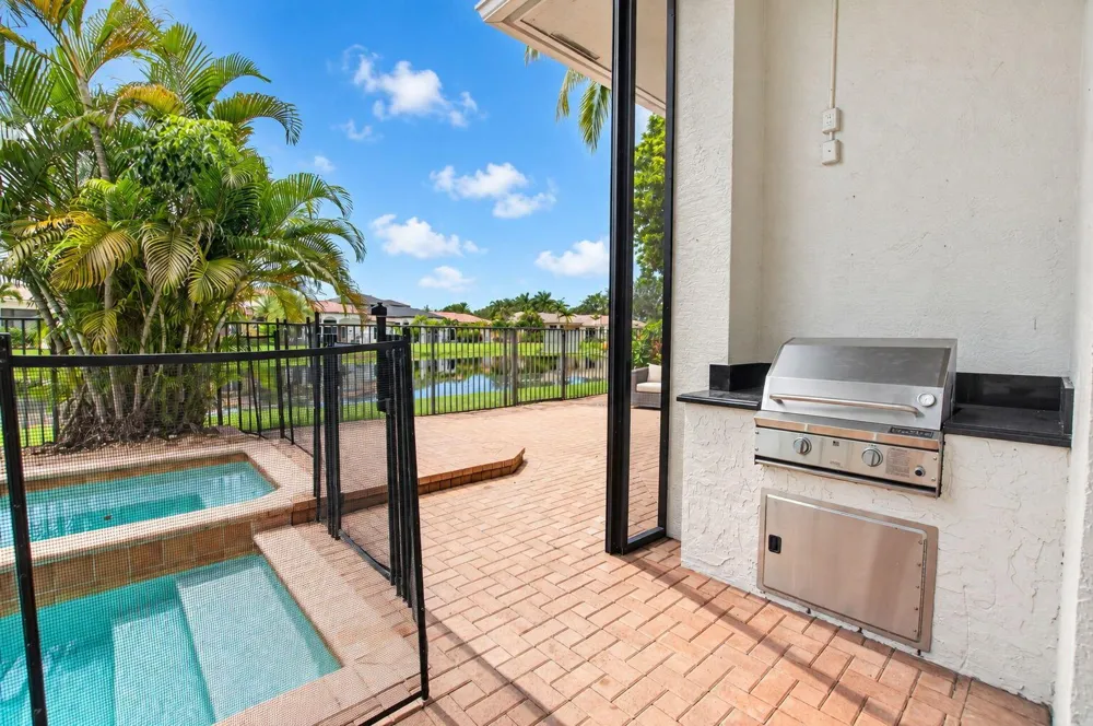 17944 Villa Club Way Boca Raton, FL 33496