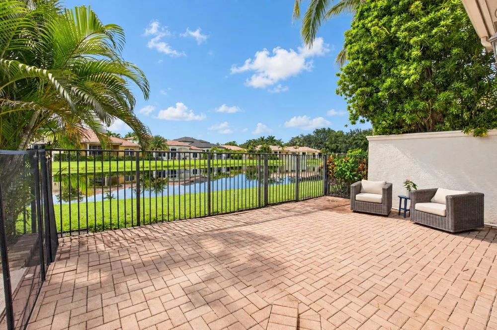 17944 Villa Club Way Boca Raton, FL 33496