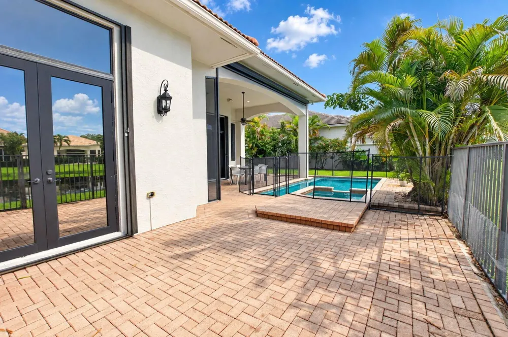 17944 Villa Club Way Boca Raton, FL 33496