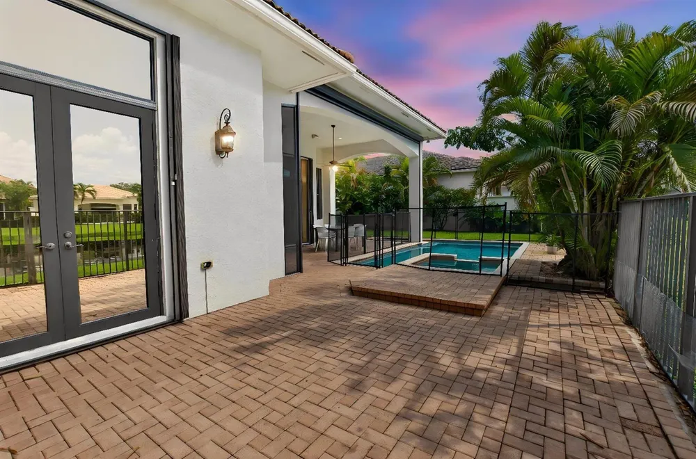 17944 Villa Club Way Boca Raton, FL 33496