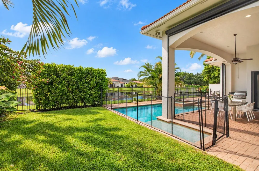 17944 Villa Club Way Boca Raton, FL 33496