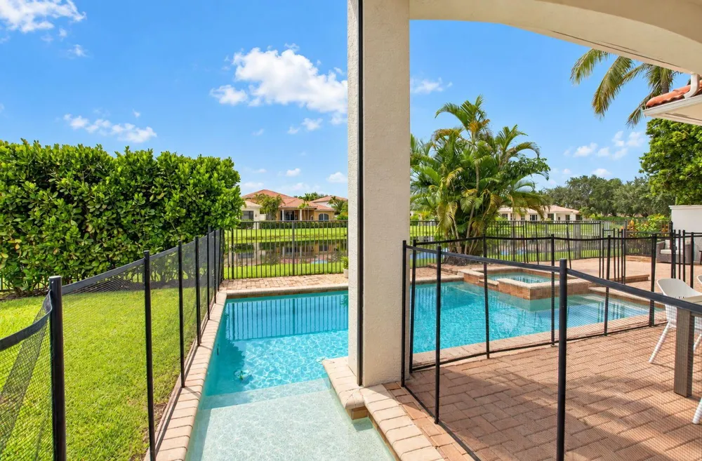 17944 Villa Club Way Boca Raton, FL 33496