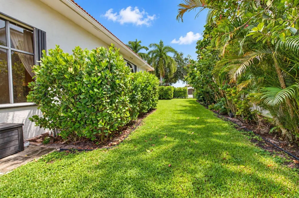 17944 Villa Club Way Boca Raton, FL 33496