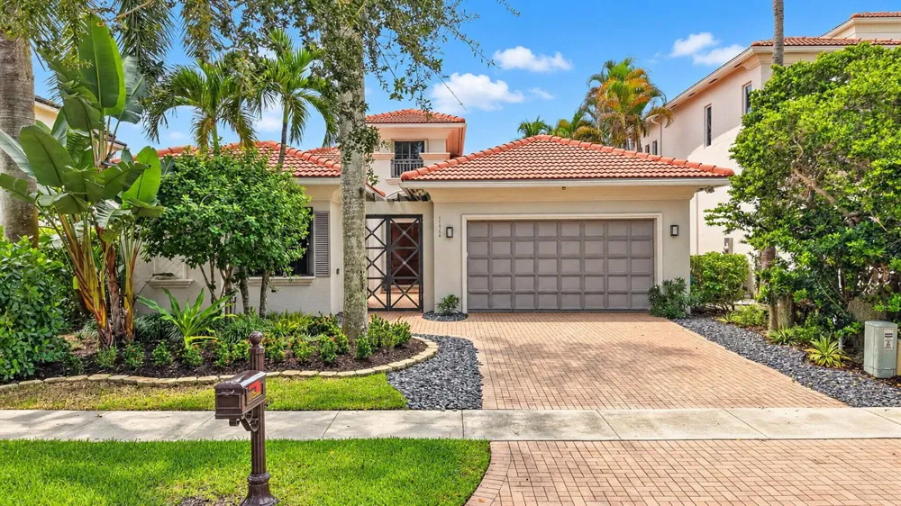 17944 Villa Club Way Boca Raton, FL 33496