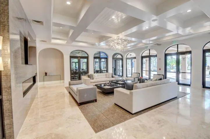 17944 Villa Club Way Boca Raton, FL 33496