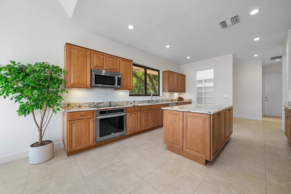 4044 PACAYA CIRCLE Boca Raton, FL 33487