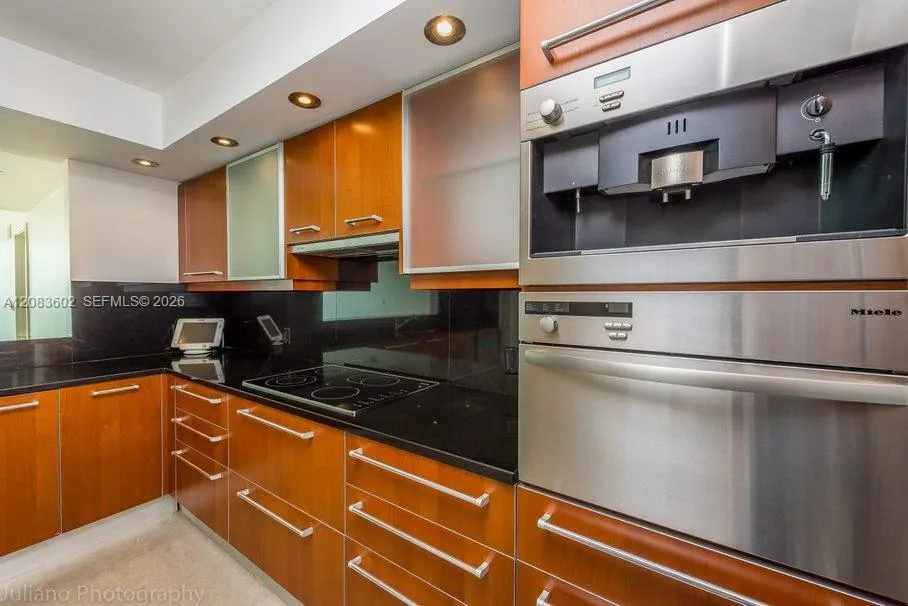 1331 Brickell Bay Dr #3505 Miami, FL 33131