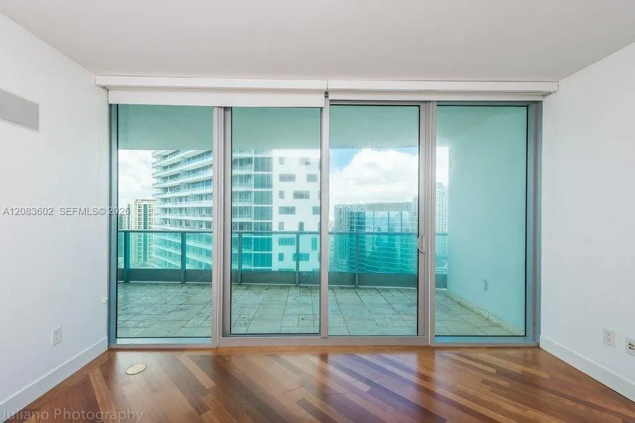 1331 Brickell Bay Dr #3505 Miami, FL 33131