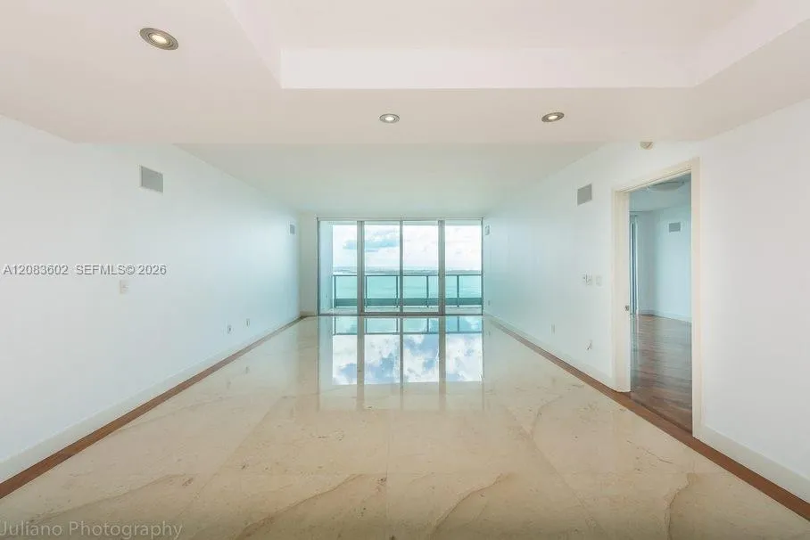 1331 Brickell Bay Dr #3505 Miami, FL 33131