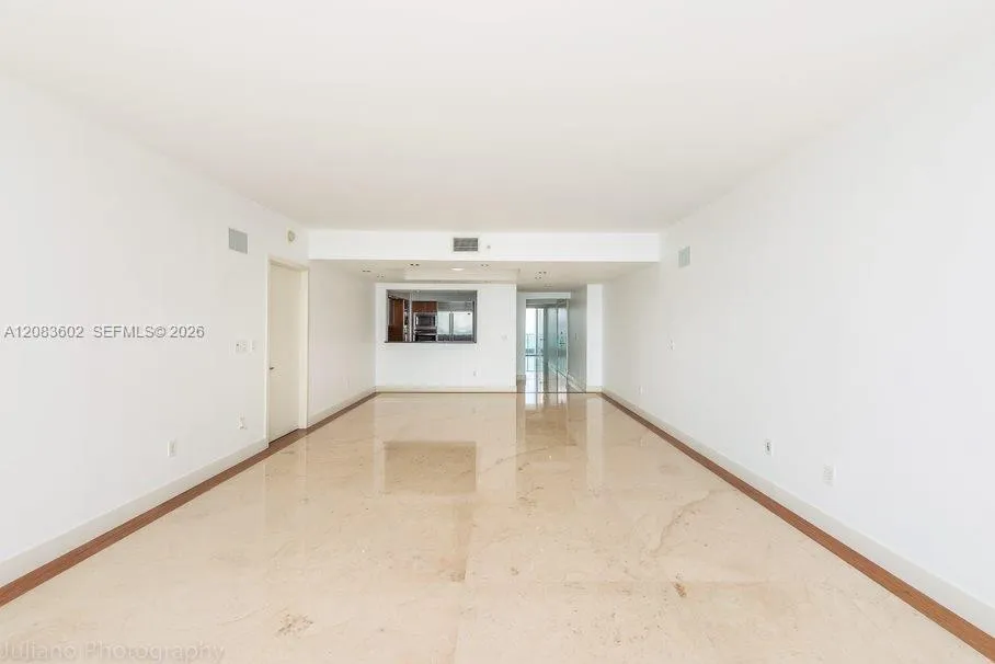 1331 Brickell Bay Dr #3505 Miami, FL 33131
