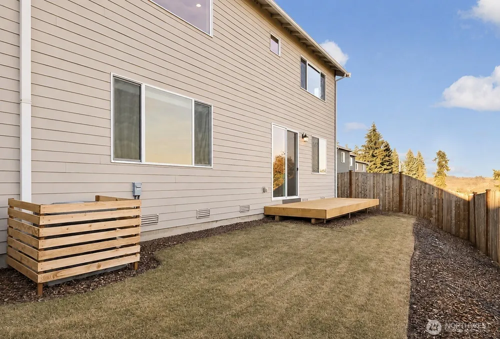 6633 S 298th Place Auburn, WA 98001