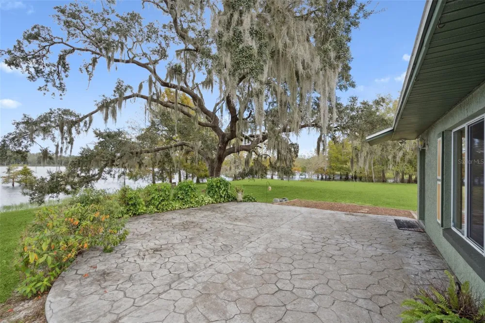 1210 GEM LANE Lake Helen, FL 32744
